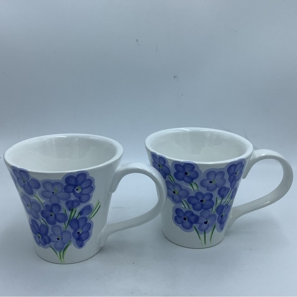 Two Pottery Barn Blue Flower Mugs - Picture 2 of 8